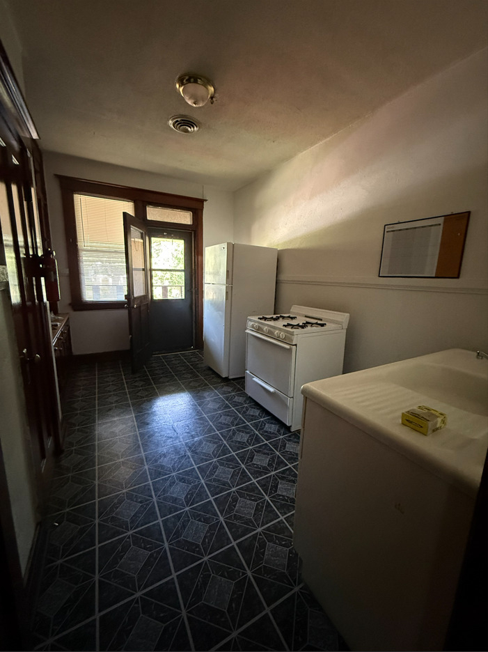 494 S Chicago Avenue - Photo 10