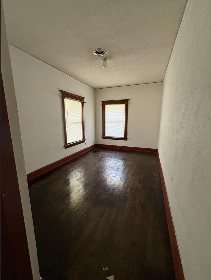 494 S Chicago Avenue - Photo 8