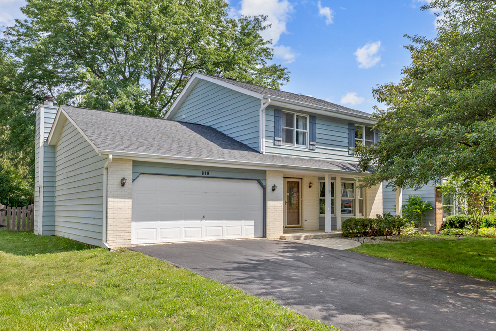 616 Blue Spruce Lane - Photo 0