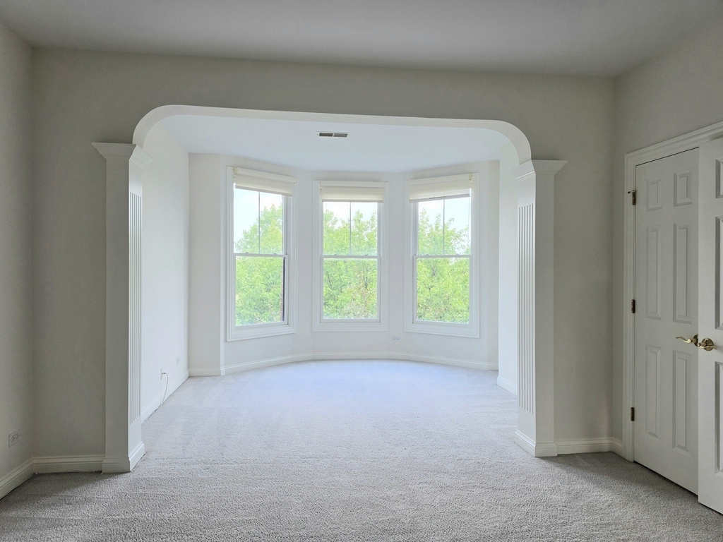 2085 Valor Court - Photo 17