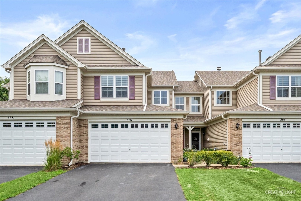 366 Chesapeake Lane - Photo 0