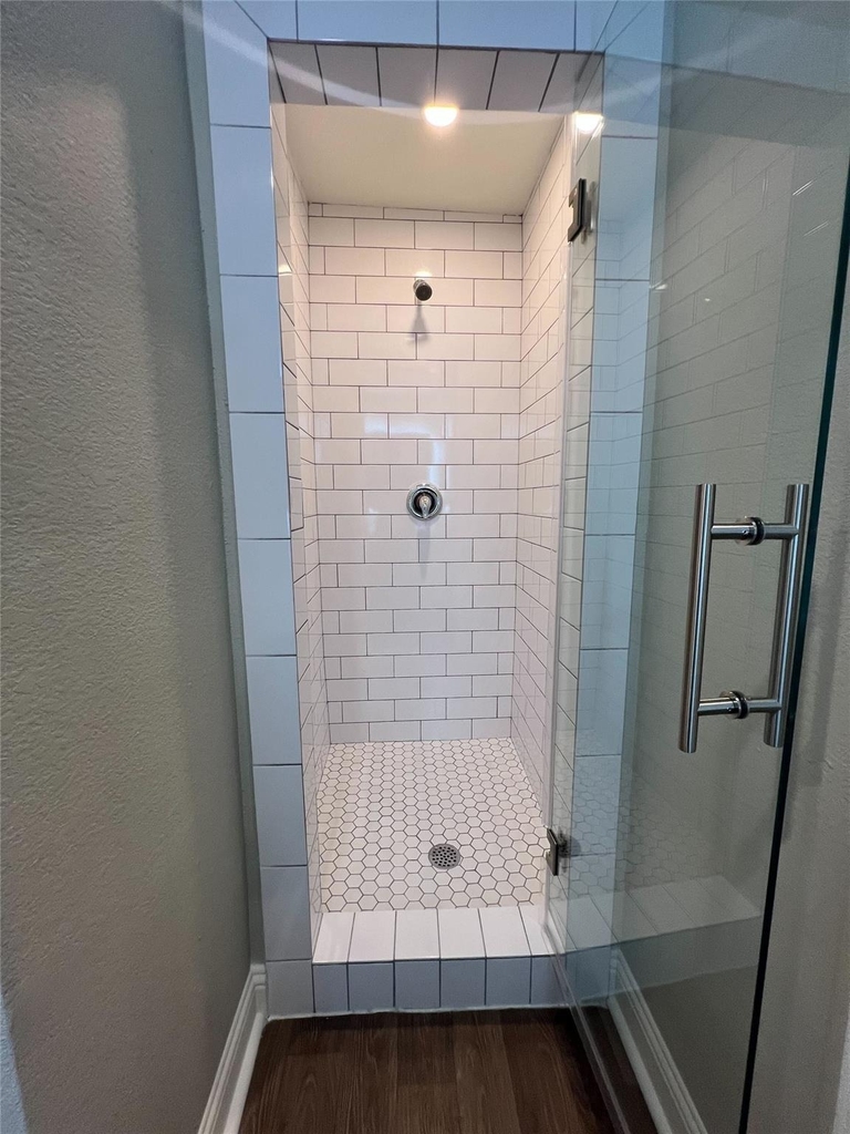 8003 Woodway Drive - Photo 7