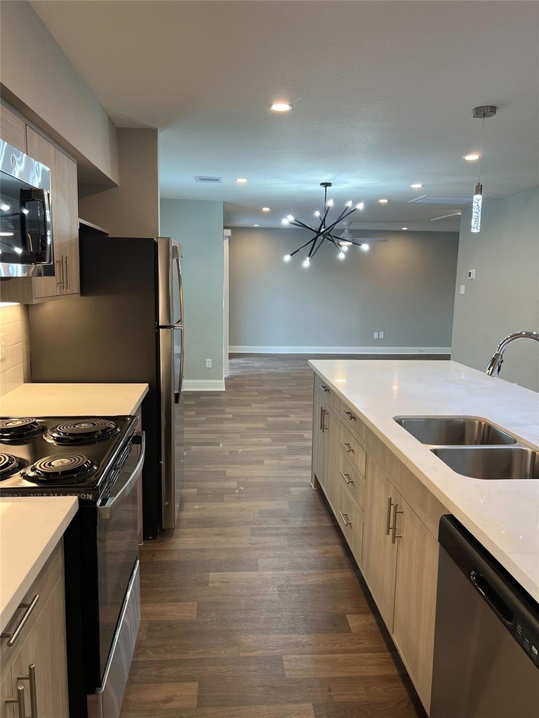 8003 Woodway Drive - Photo 2