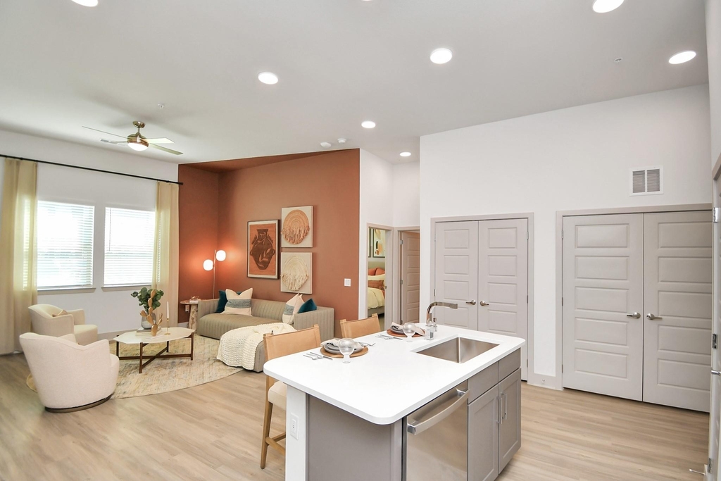 1617 Enid Street - Photo 2
