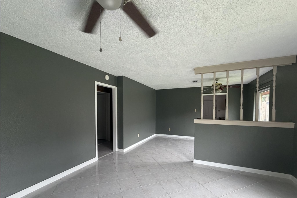 626 12th Street N - Photo 1