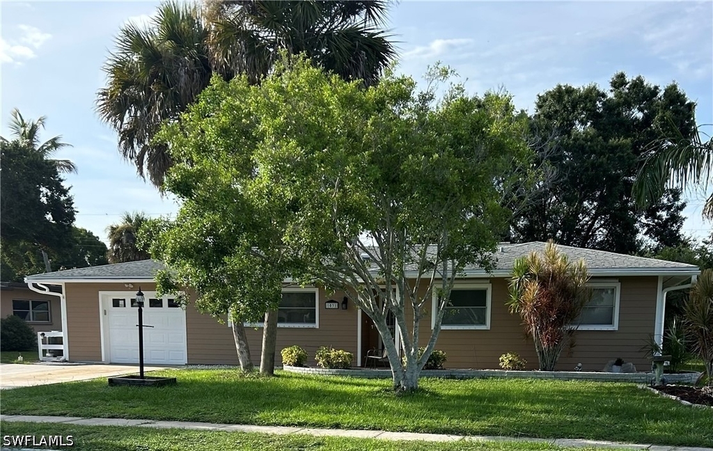 1031 El Mar Avenue - Photo 0