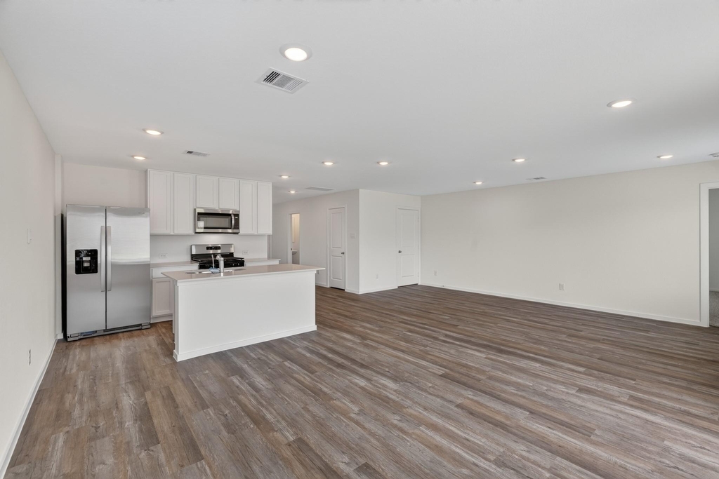 40818 Hawthorne Glades Street - Photo 17