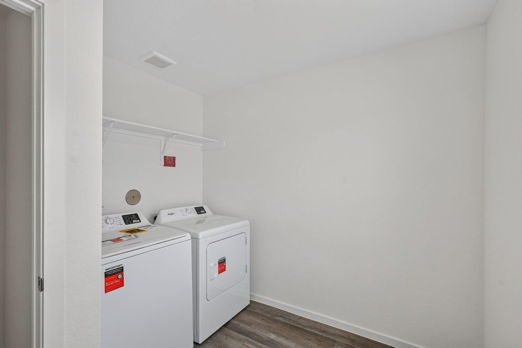 40818 Hawthorne Glades Street - Photo 25