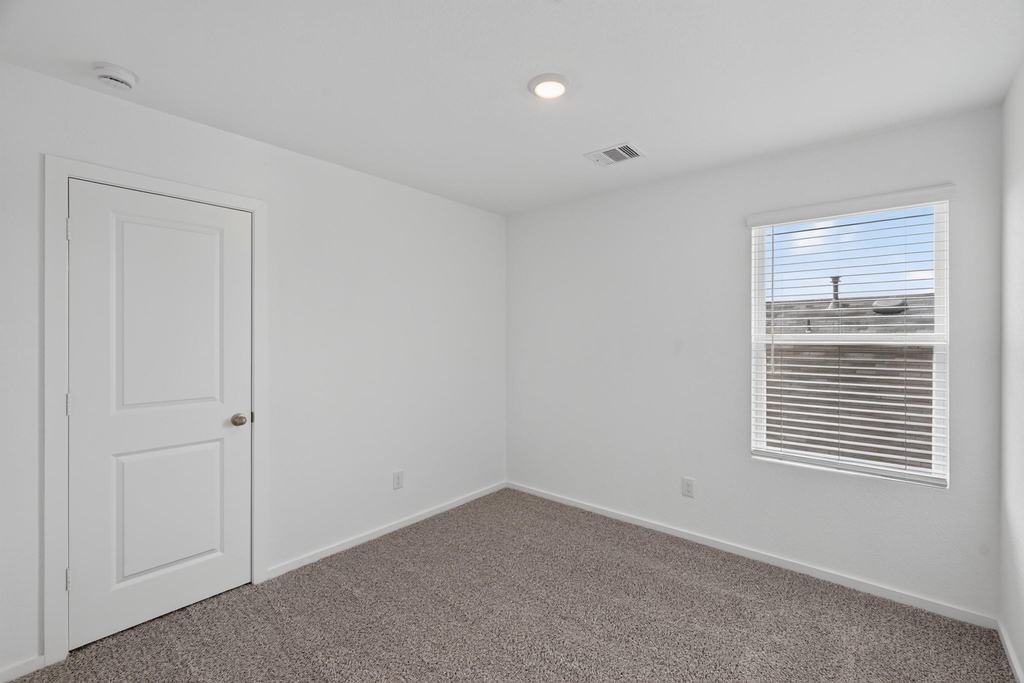 40818 Hawthorne Glades Street - Photo 29