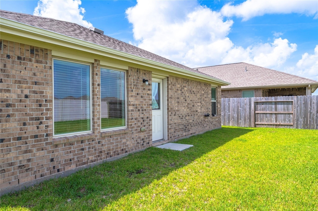 2805 Fountain Woods Drive - Photo 29