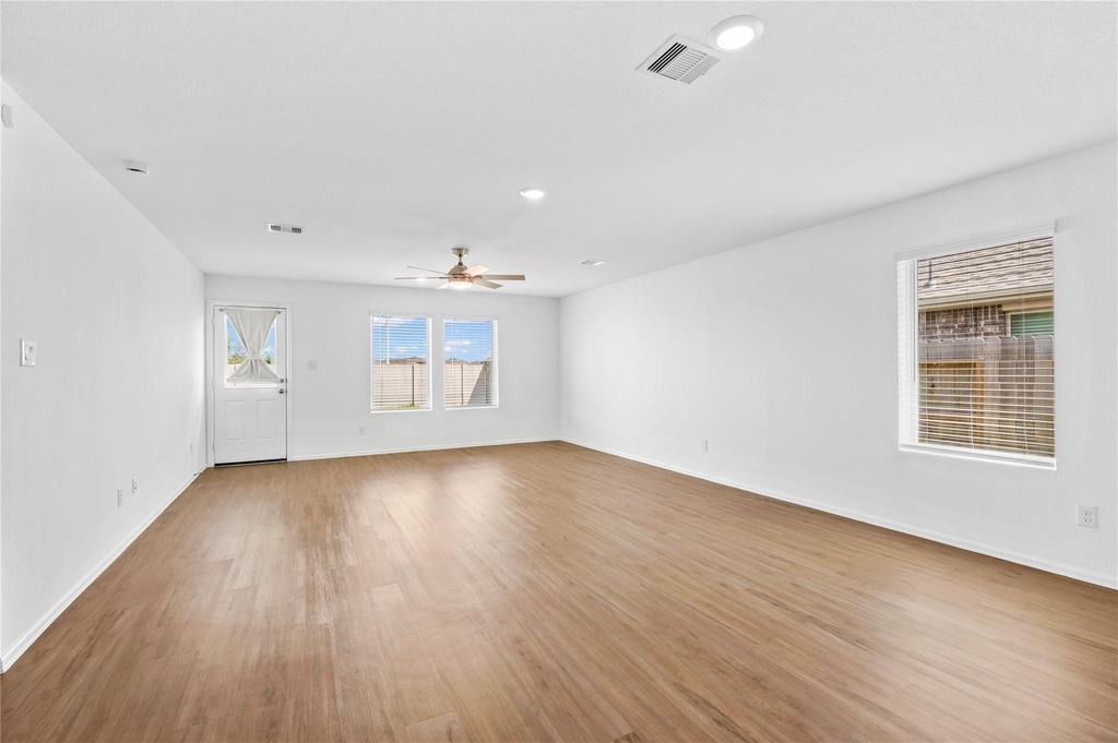 2805 Fountain Woods Drive - Photo 32