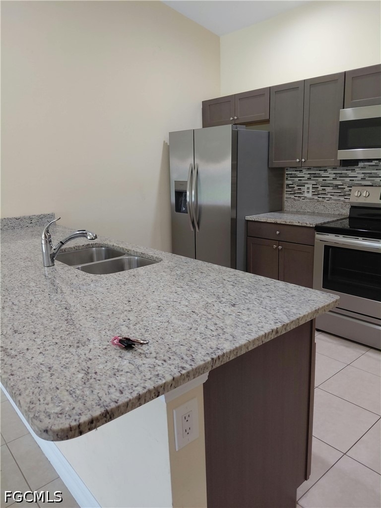 4608 Santa Barbara Boulevard - Photo 3