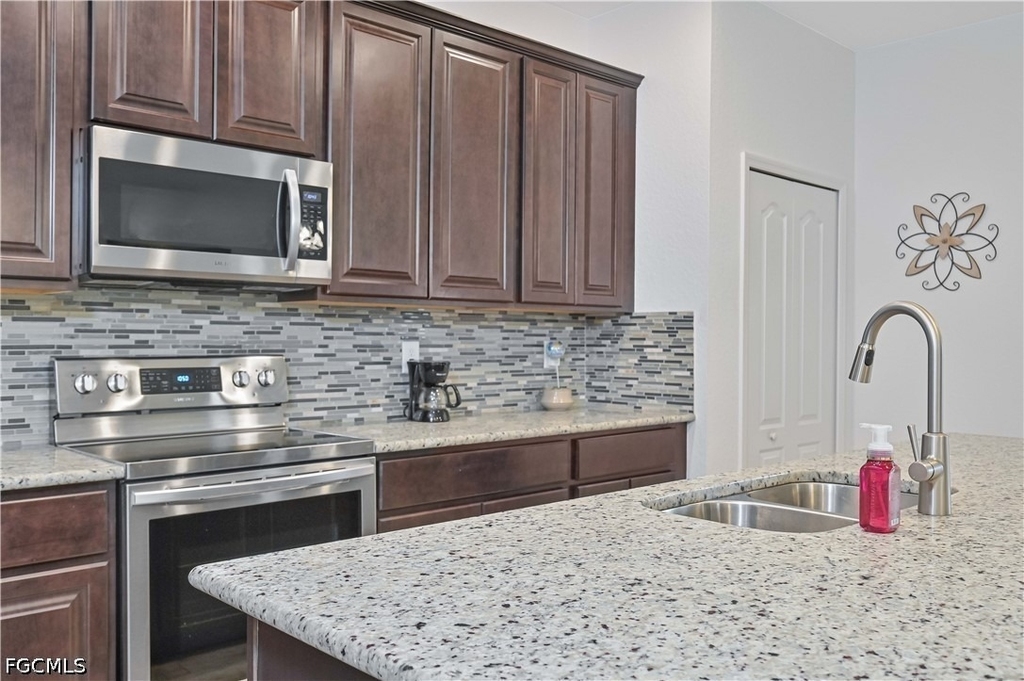 8784 Cascade Price Circle - Photo 10