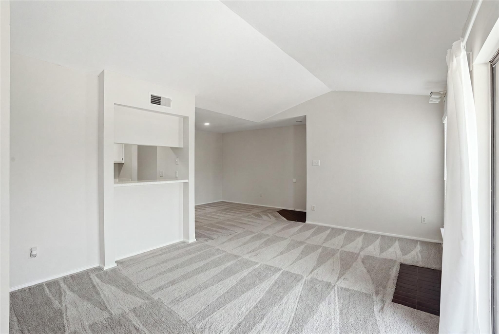 2025 Augusta Drive - Photo 6