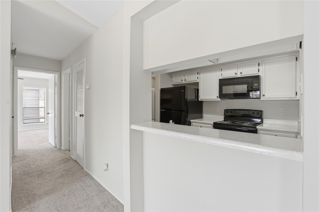 2025 Augusta Drive - Photo 11