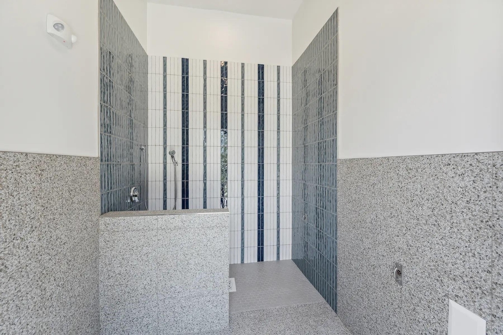 2020 Grandway Drive - Photo 22