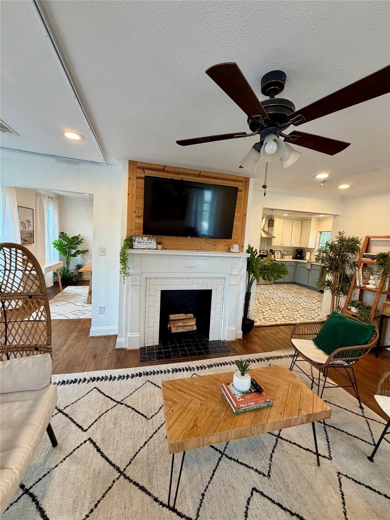 3014 Wentworth Street - Photo 1