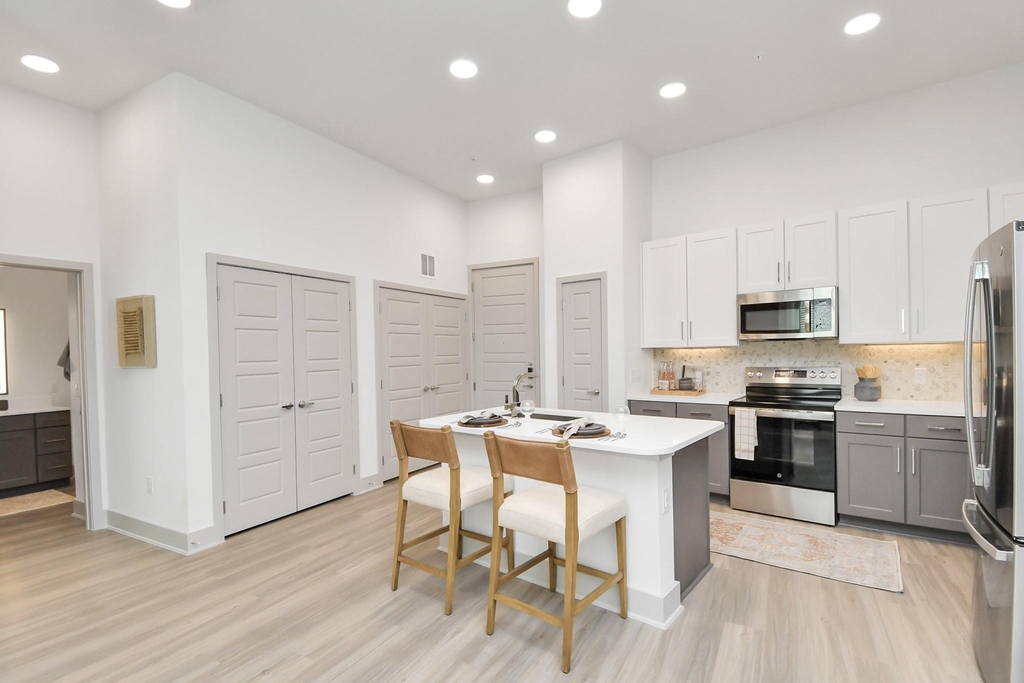 1617 Enid Street - Photo 0