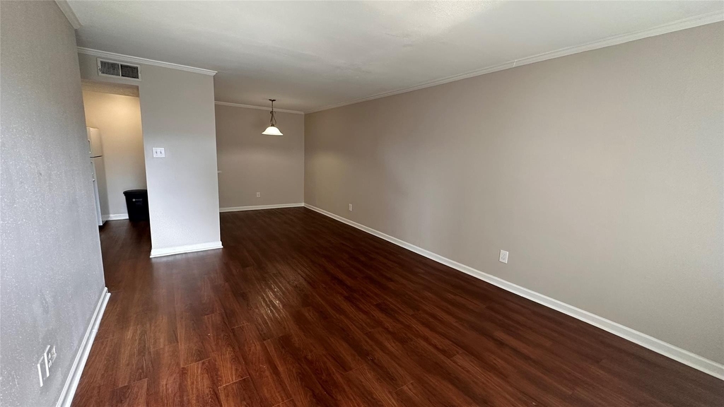 7315 Brompton Street - Photo 11