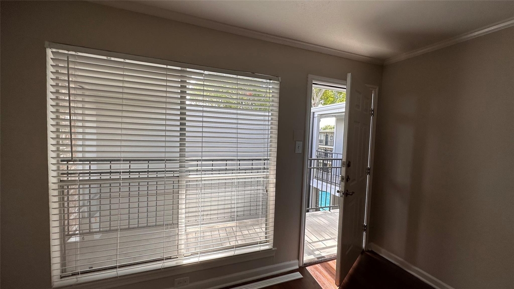 7315 Brompton Street - Photo 19