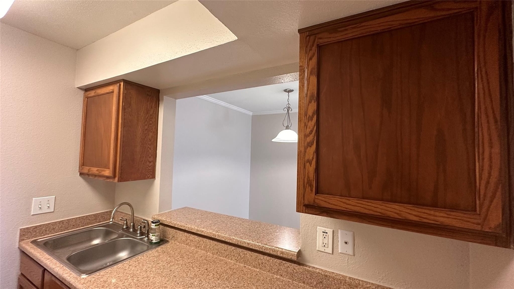 7315 Brompton Street - Photo 16