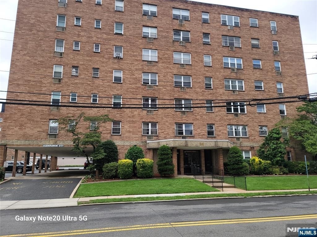 25 Jefferson - Photo 0