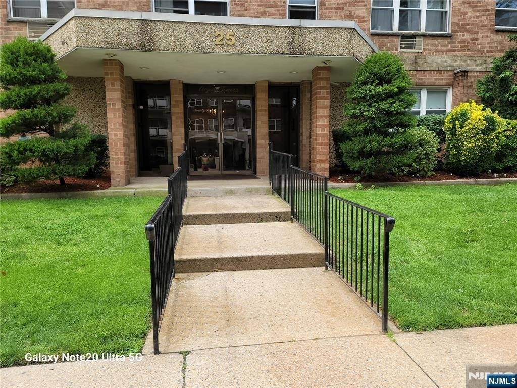 25 Jefferson - Photo 1