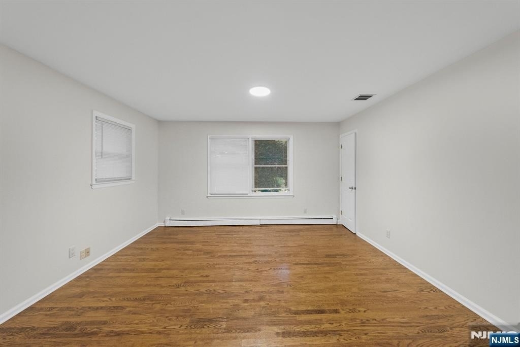 160 Magnolia - Photo 14