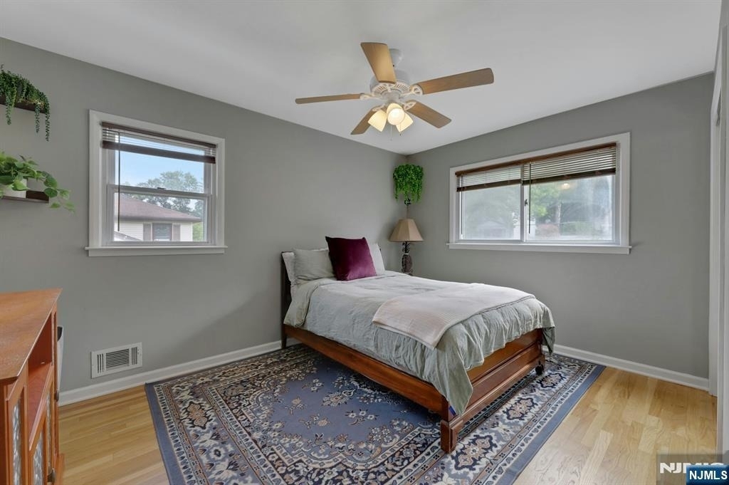 379 Leonard - Photo 20
