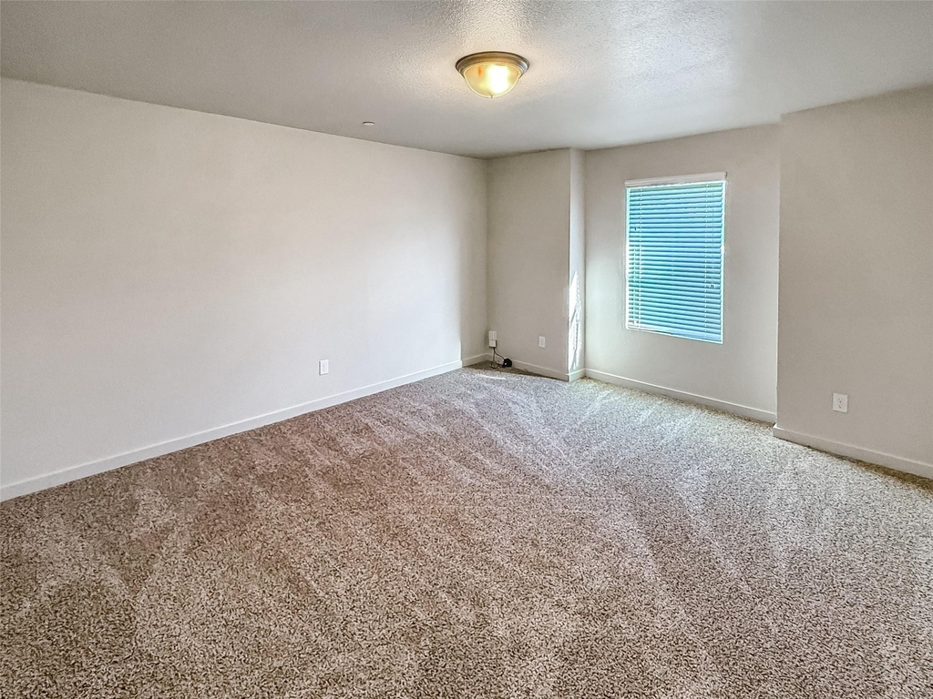 10535 Mills Road - Photo 20