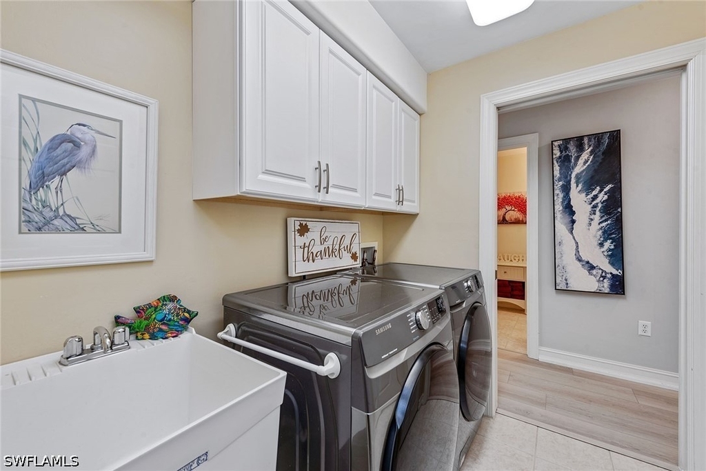 1263 Rialto Way - Photo 19