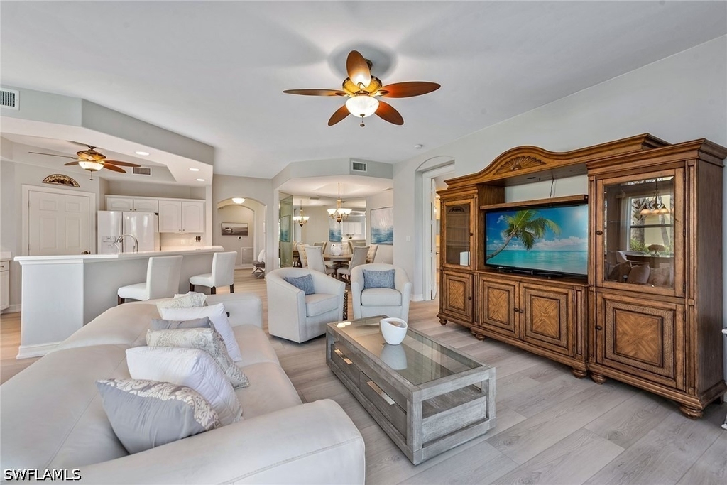 1263 Rialto Way - Photo 4