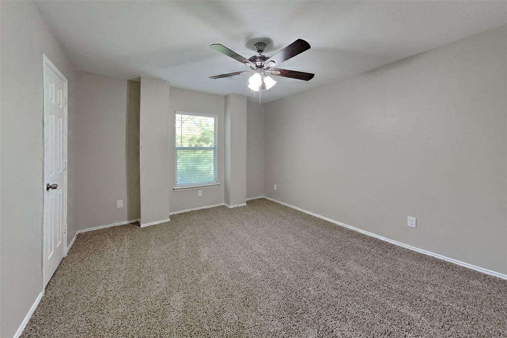 15610 Manorford Court - Photo 9