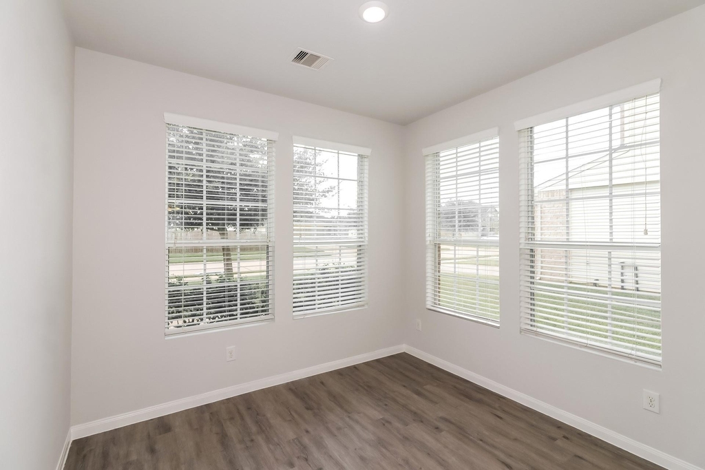 2439 Lago Mirado Way - Photo 7