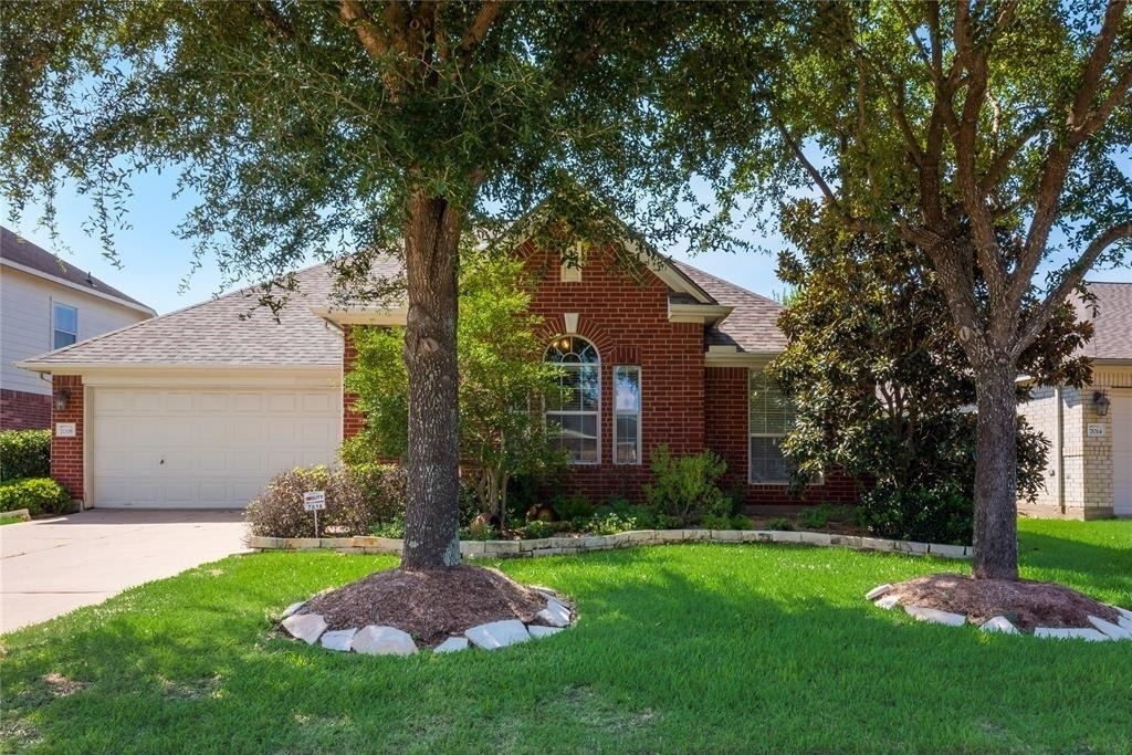 7018 Paradise Park Bend - Photo 1