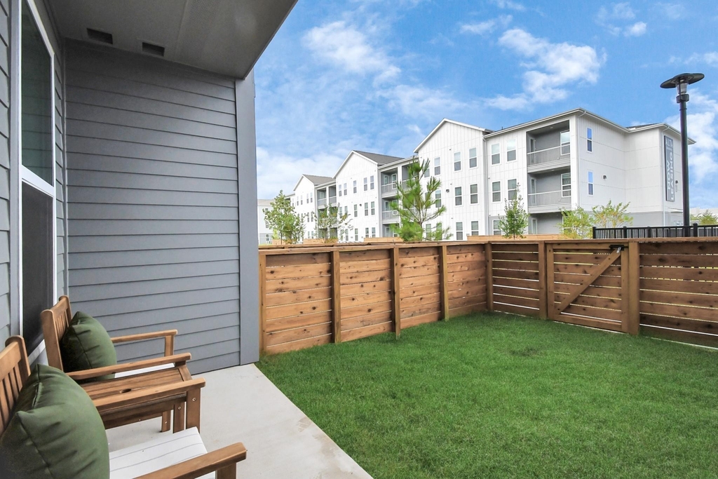 2020 Grandway Drive - Photo 8