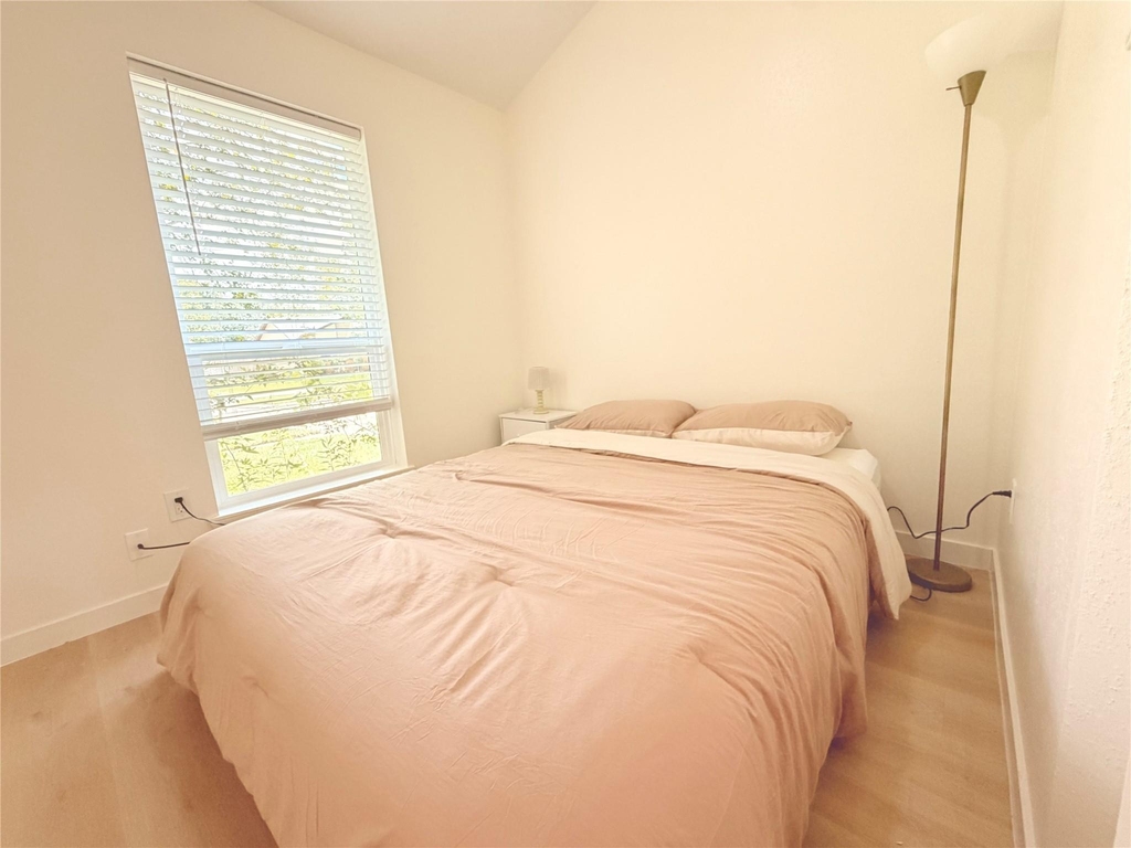 2533 Knoxville Drive - Photo 10