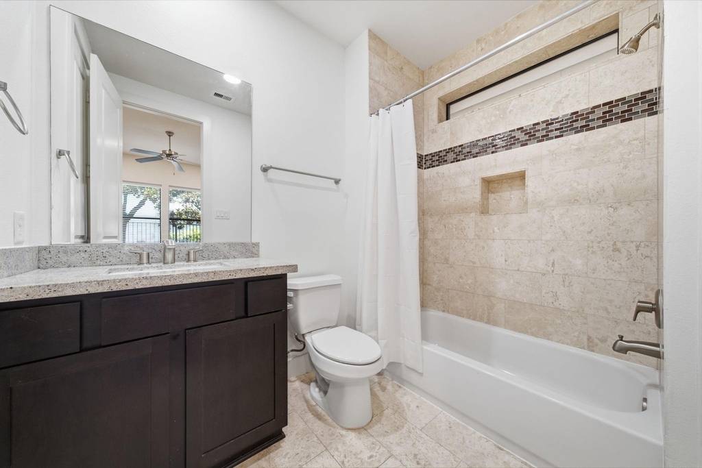1206 Delano Street - Photo 26