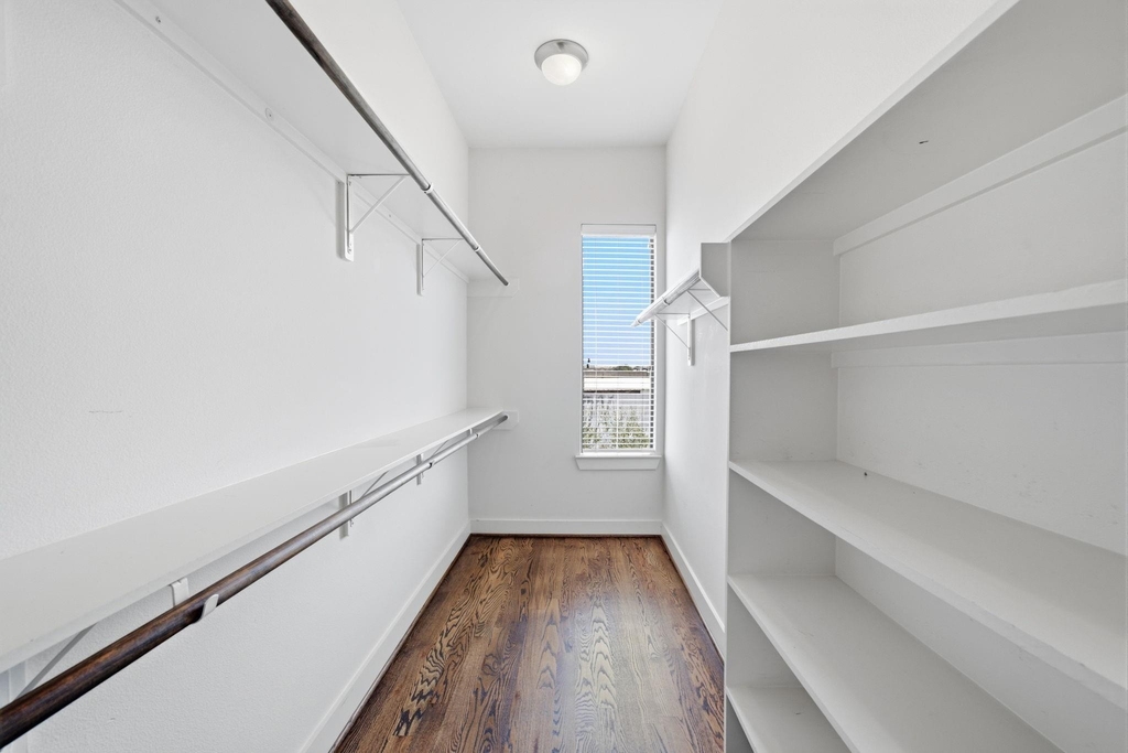 1206 Delano Street - Photo 22