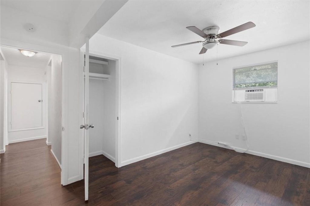 8410 Elrod Street - Photo 15
