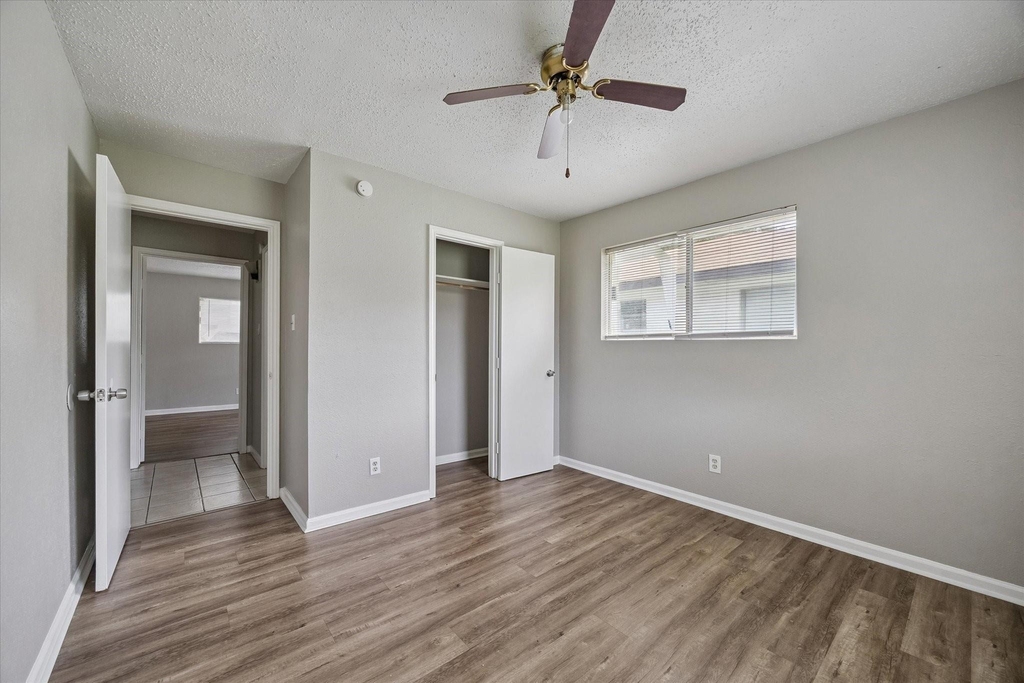 5107 Clover Street - Photo 6