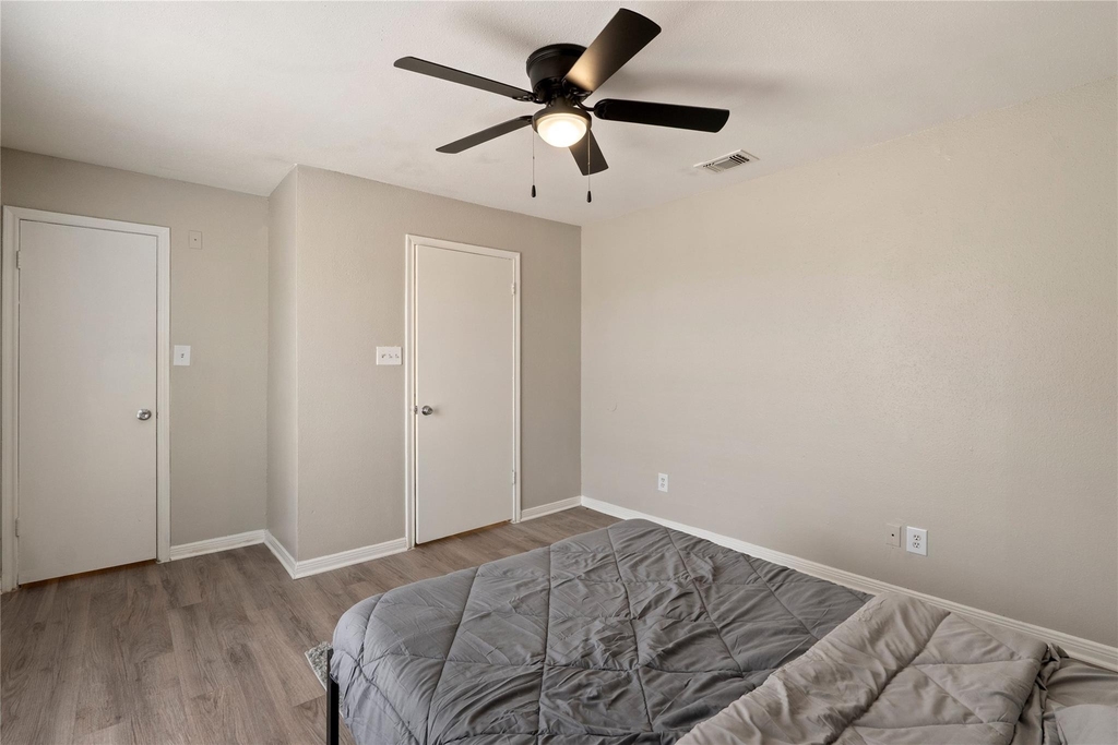 9021 Antoine Drive - Photo 19