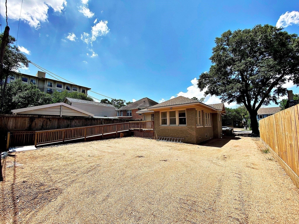 1625 W Alabama Street - Photo 12