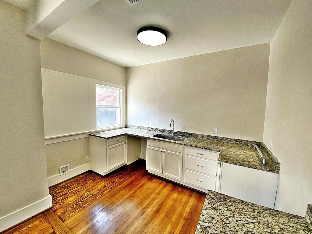 1625 W Alabama Street - Photo 8
