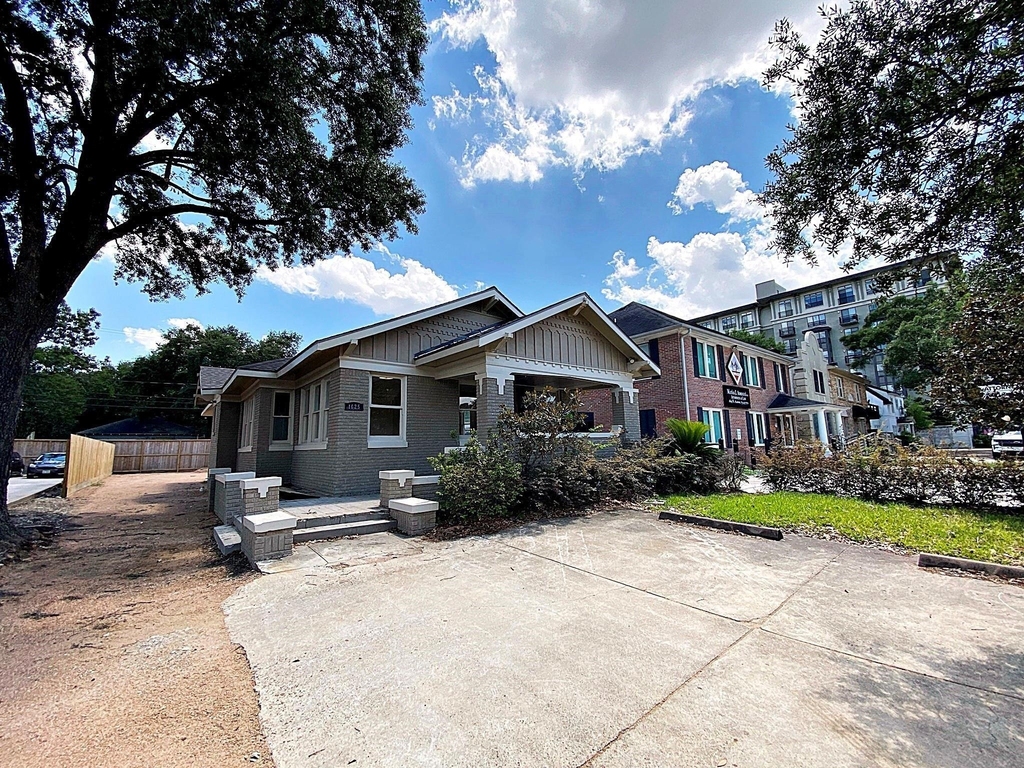 1625 W Alabama Street - Photo 1