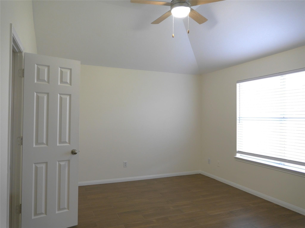 16327 Bettong Court - Photo 10
