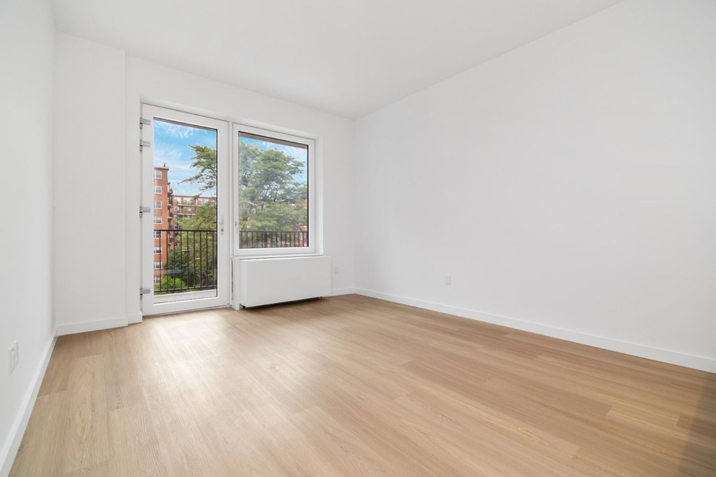 71-82 Parsons Boulevard - Photo 1