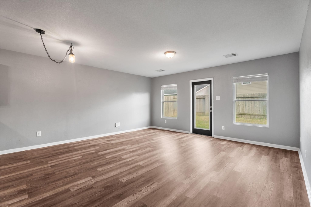 15638 Del Norte Drive - Photo 3
