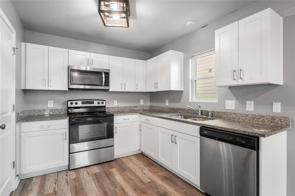 15638 Del Norte Drive - Photo 1