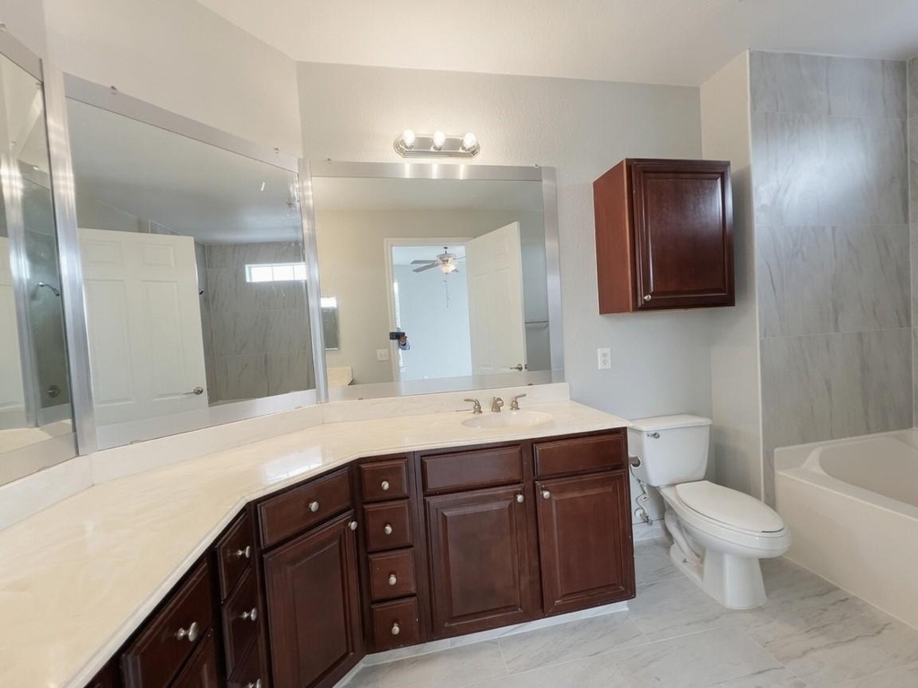 7575 Kirby Drive - Photo 18